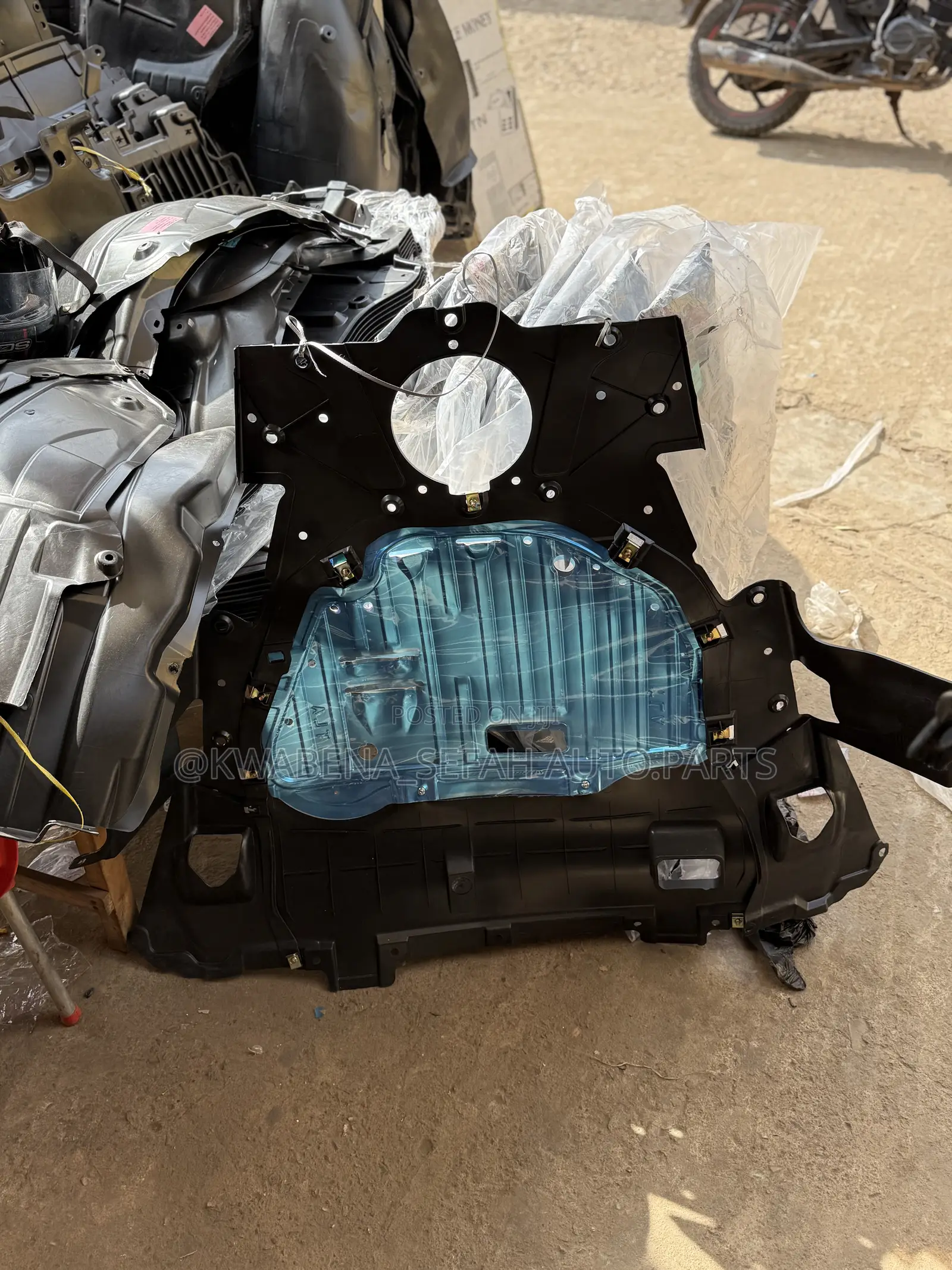 Original Honda Crv 2017-22 Engine Panel Available For Cars