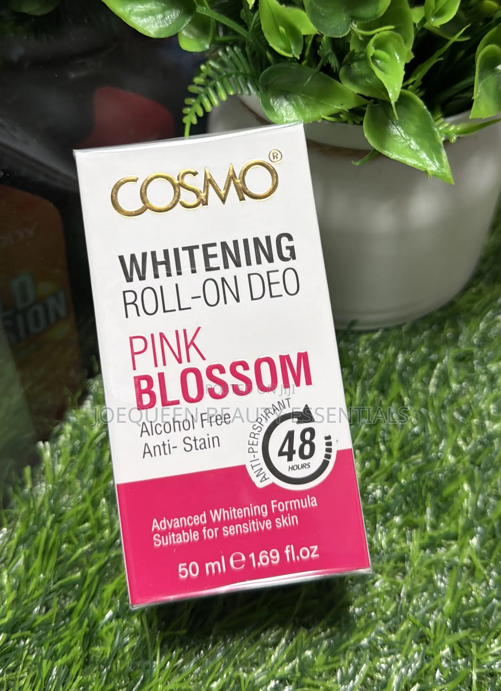 Cosmo Whitening Roll On Deo