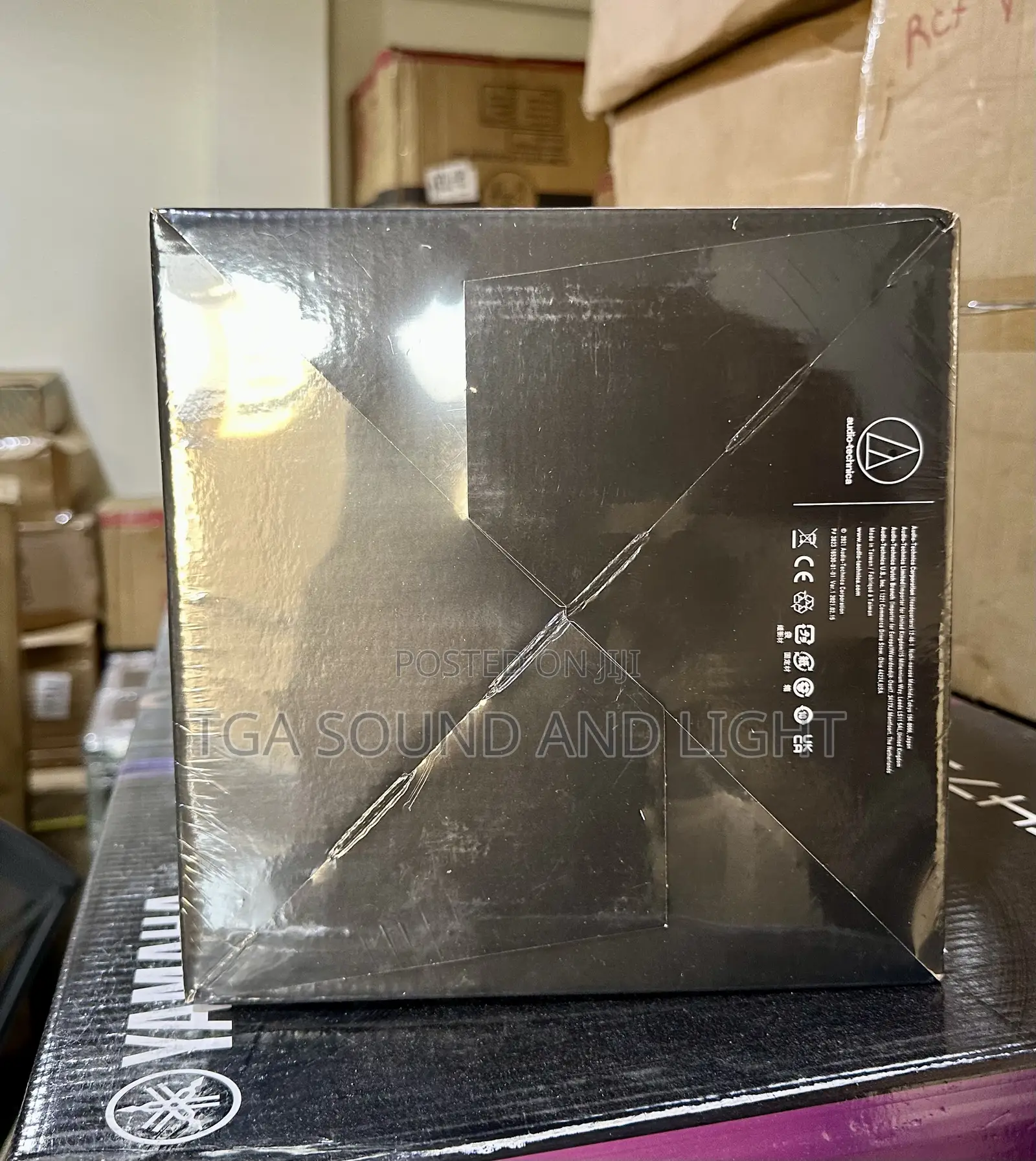 Audio Technica At2035 Large Diaphragm Condenser Microphone