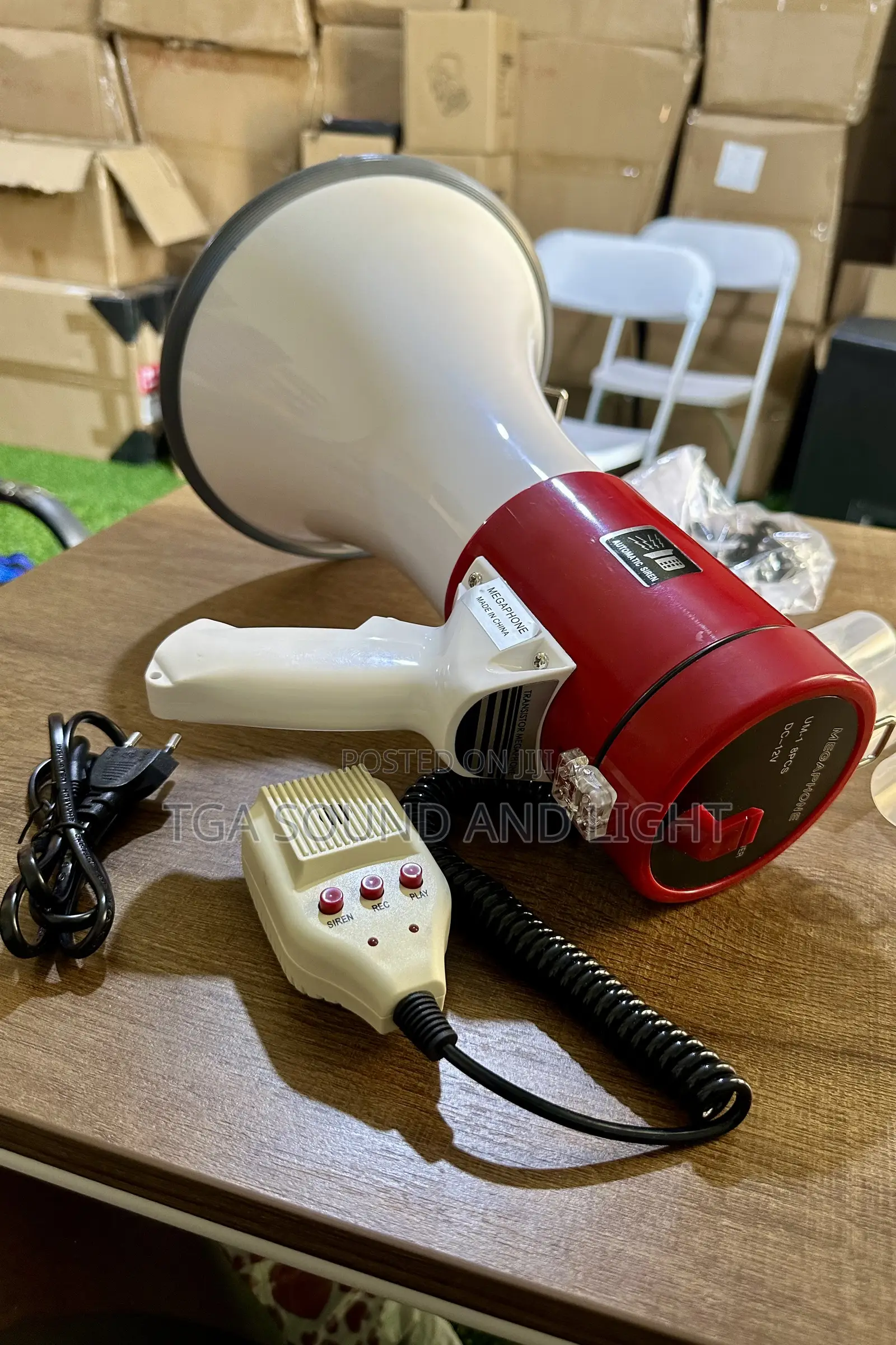 Rechargeable Megaphone With Detachable Microphone