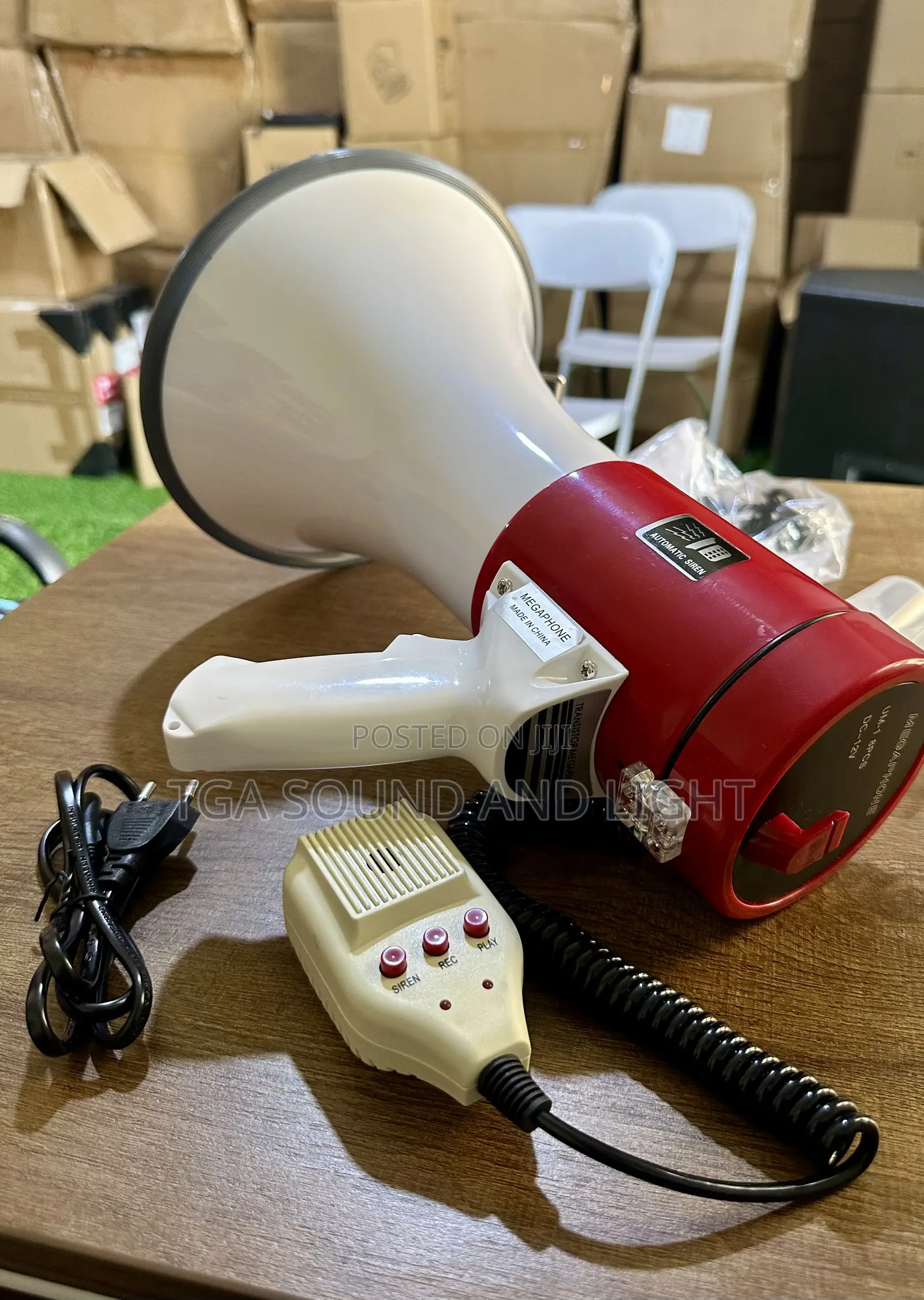 Rechargeable Megaphone With Detachable Microphone