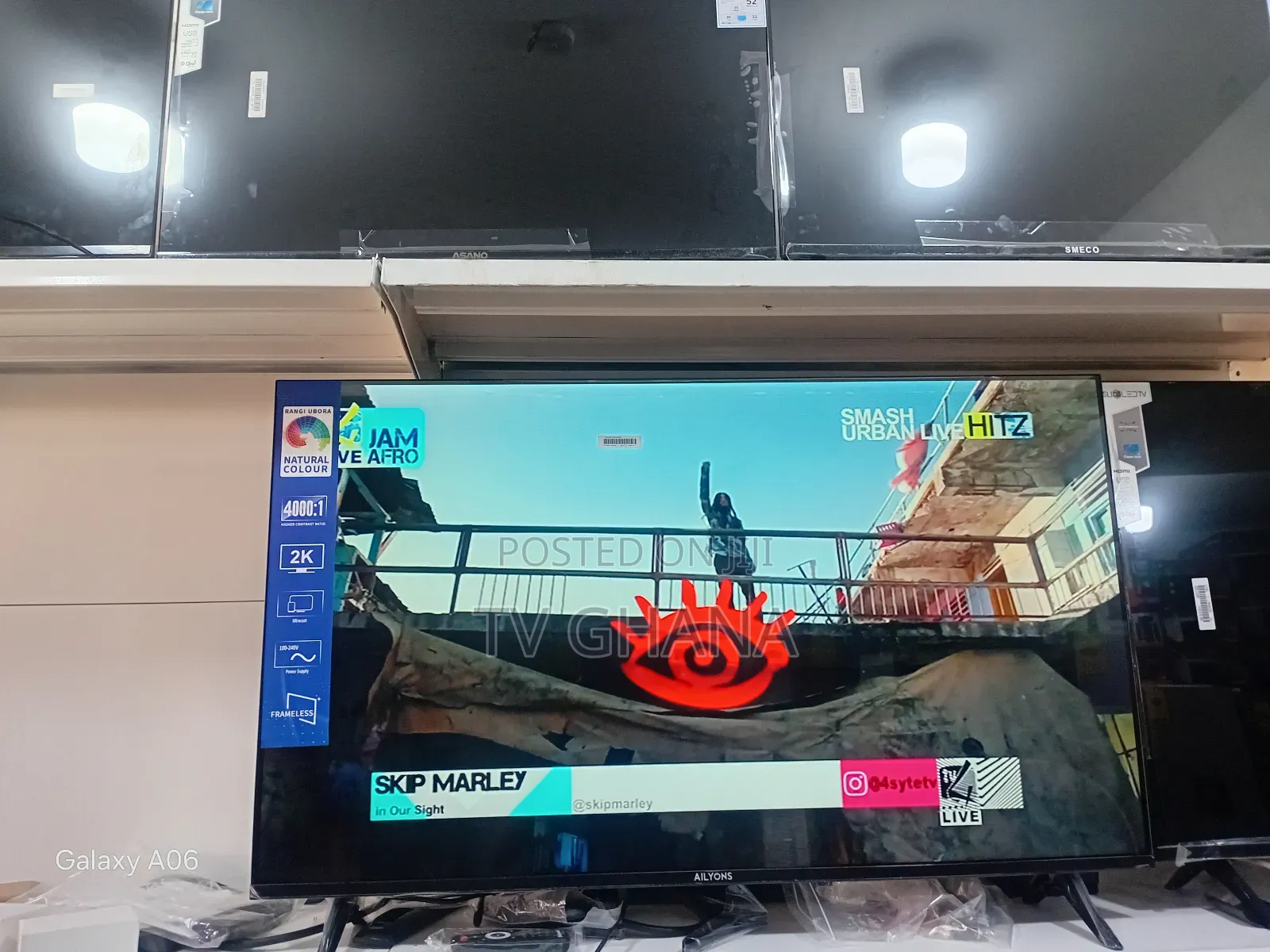 43 Inches Satellite Tv – Modern, Sleek Clear