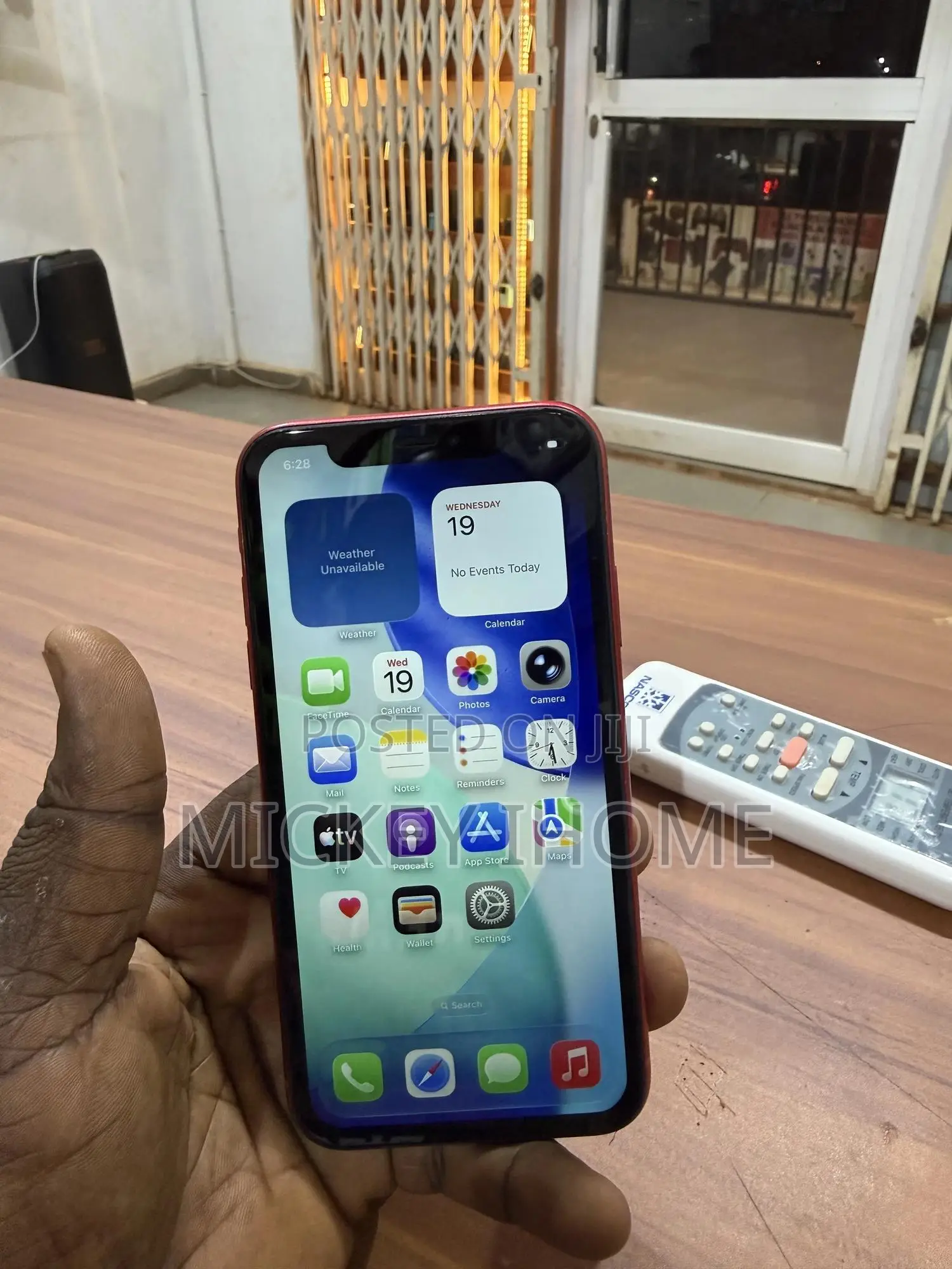 Apple iPhone 11 64 GB Red