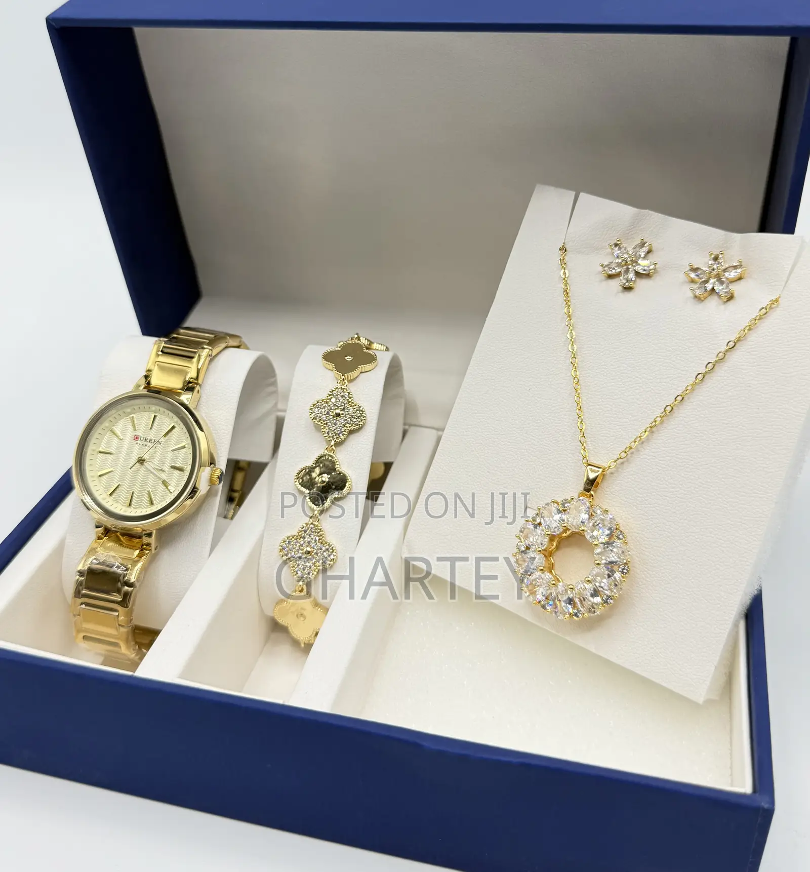 Luxury Ladies 4 Pieces Set A Perfect Gift Option For Her.