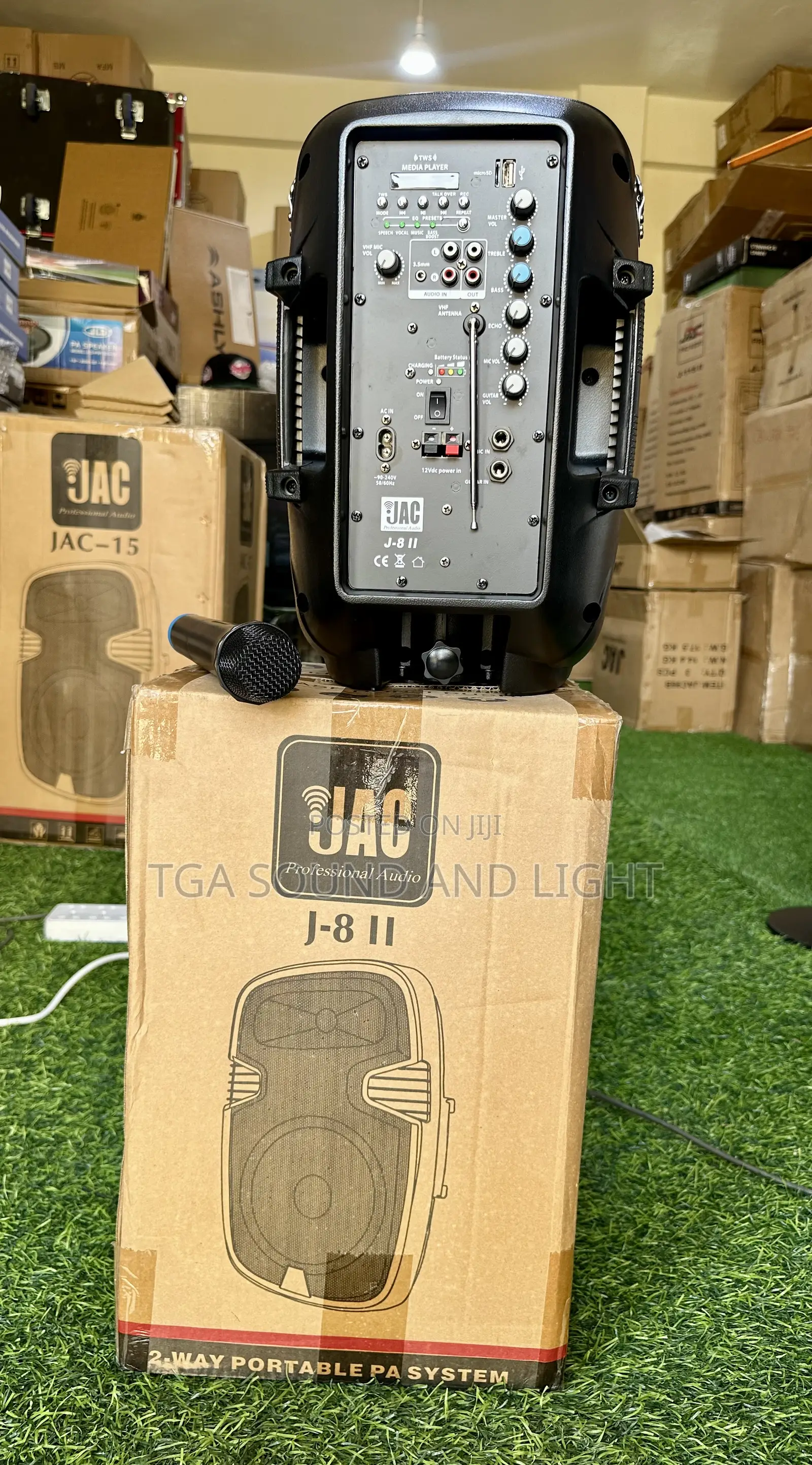 Jac J-8 Ii 8 Inches Mini Karaoke Speaker