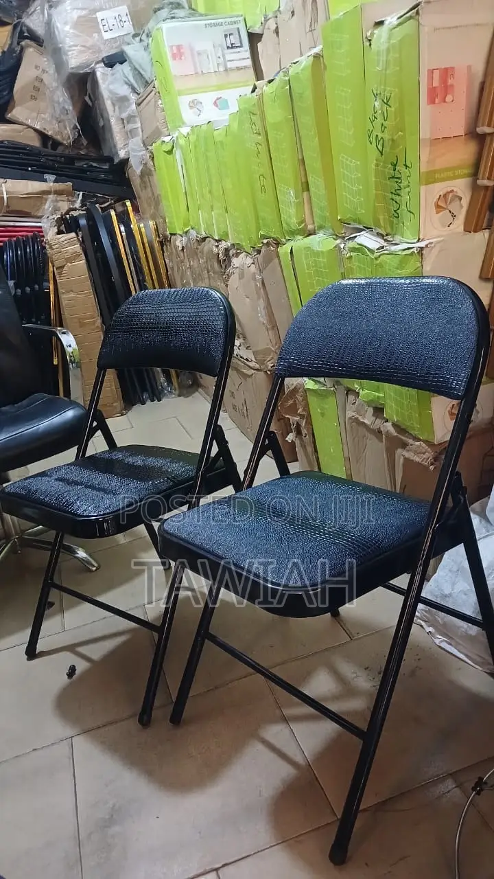 Leader Folding Chairs