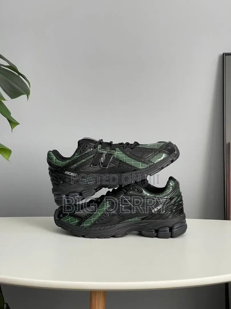 99 Ginger X New Balance 1906r