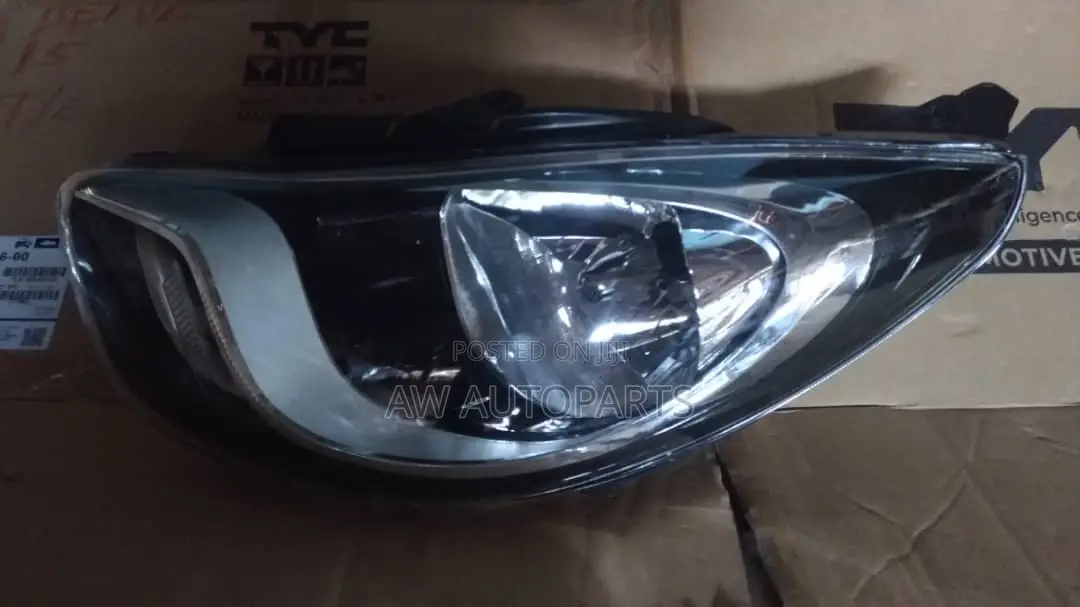 Hyundai I10 2011-2013 Headlights Pair Tya