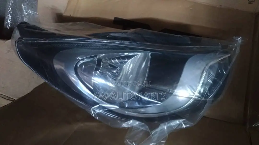 Hyundai I10 2011-2013 Headlights Pair Tya