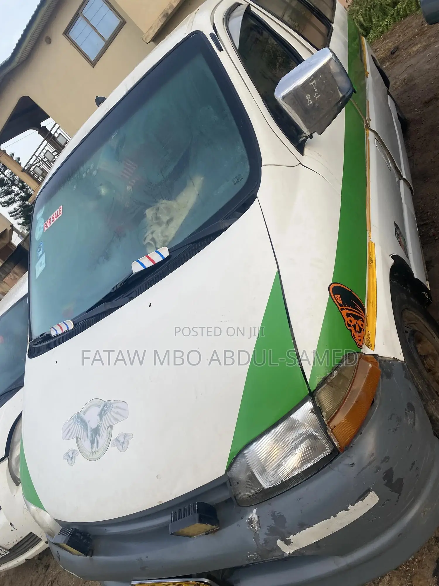 Toyota HiAce 2010 White