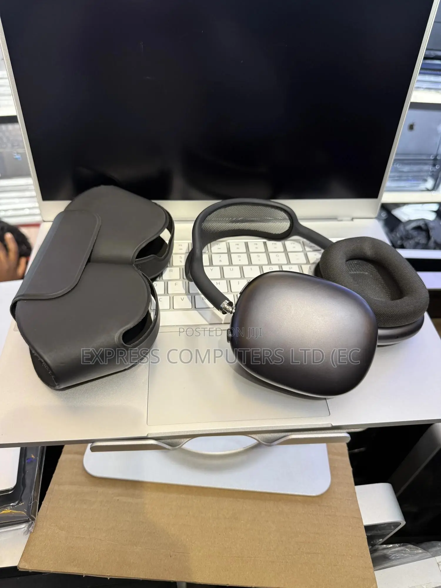 Apple Original Airpod Max With Smart Case,1st Generation,Uk Pre Owned