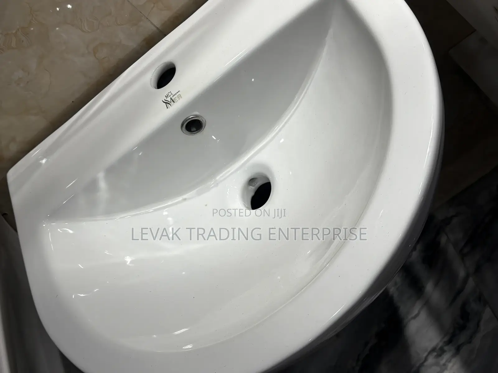 Hanging Basin - Wash Hand Basin