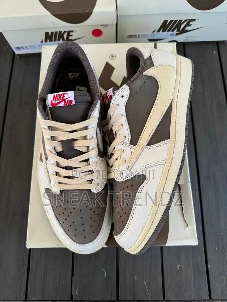 Air Jordan 1 Og X Travis Scott Mocha