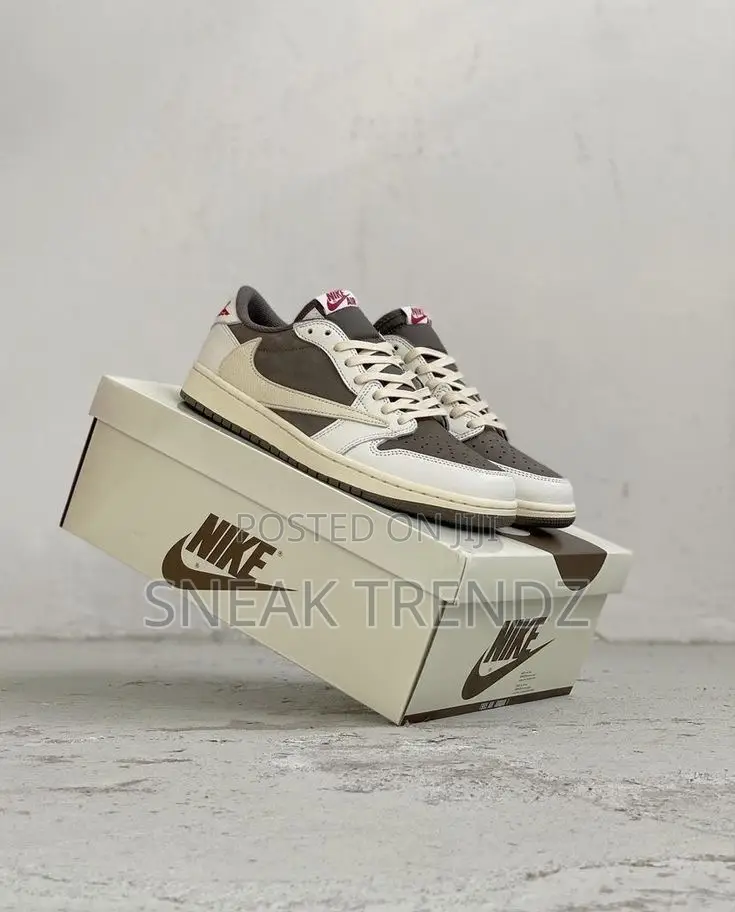 Air Jordan 1 Og X Travis Scott Mocha