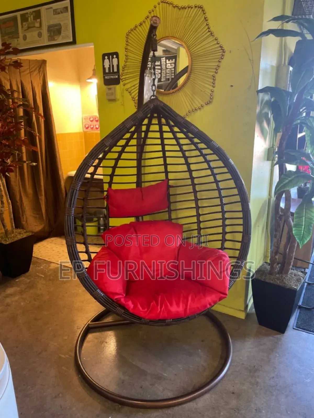 Swinging Chair