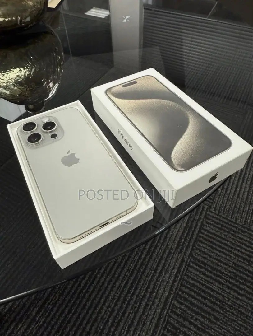 Apple iPhone 15 Pro Max 256 GB Silver