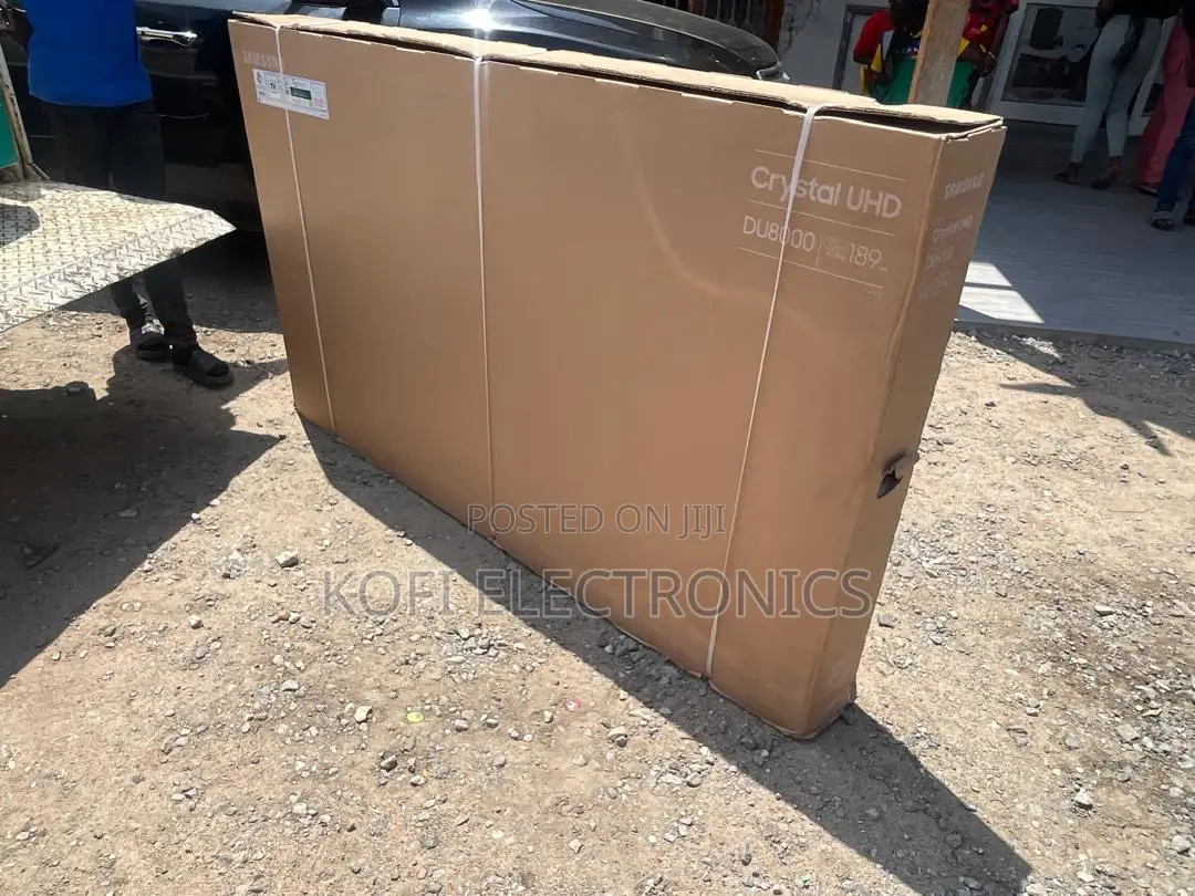 The Samsung Infinity Screen Du8000 Feel the Future in Your Living Room
