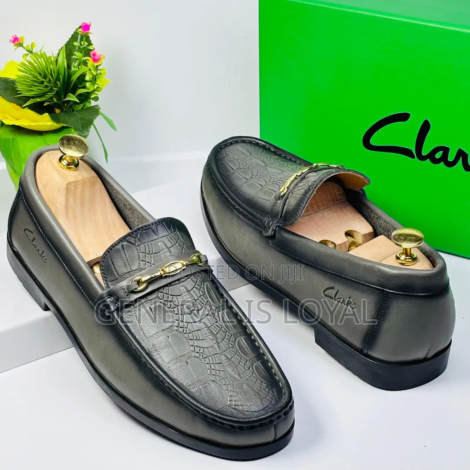 Clarks Embossed Crocodile Pattern Mens Loafer