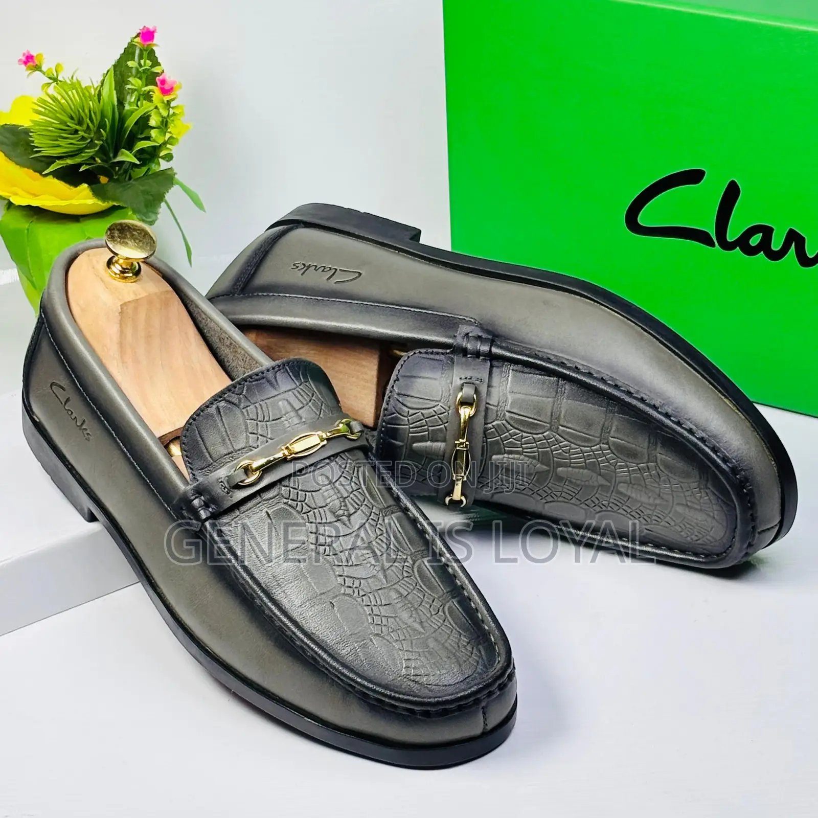 Clarks Embossed Crocodile Pattern Mens Loafer