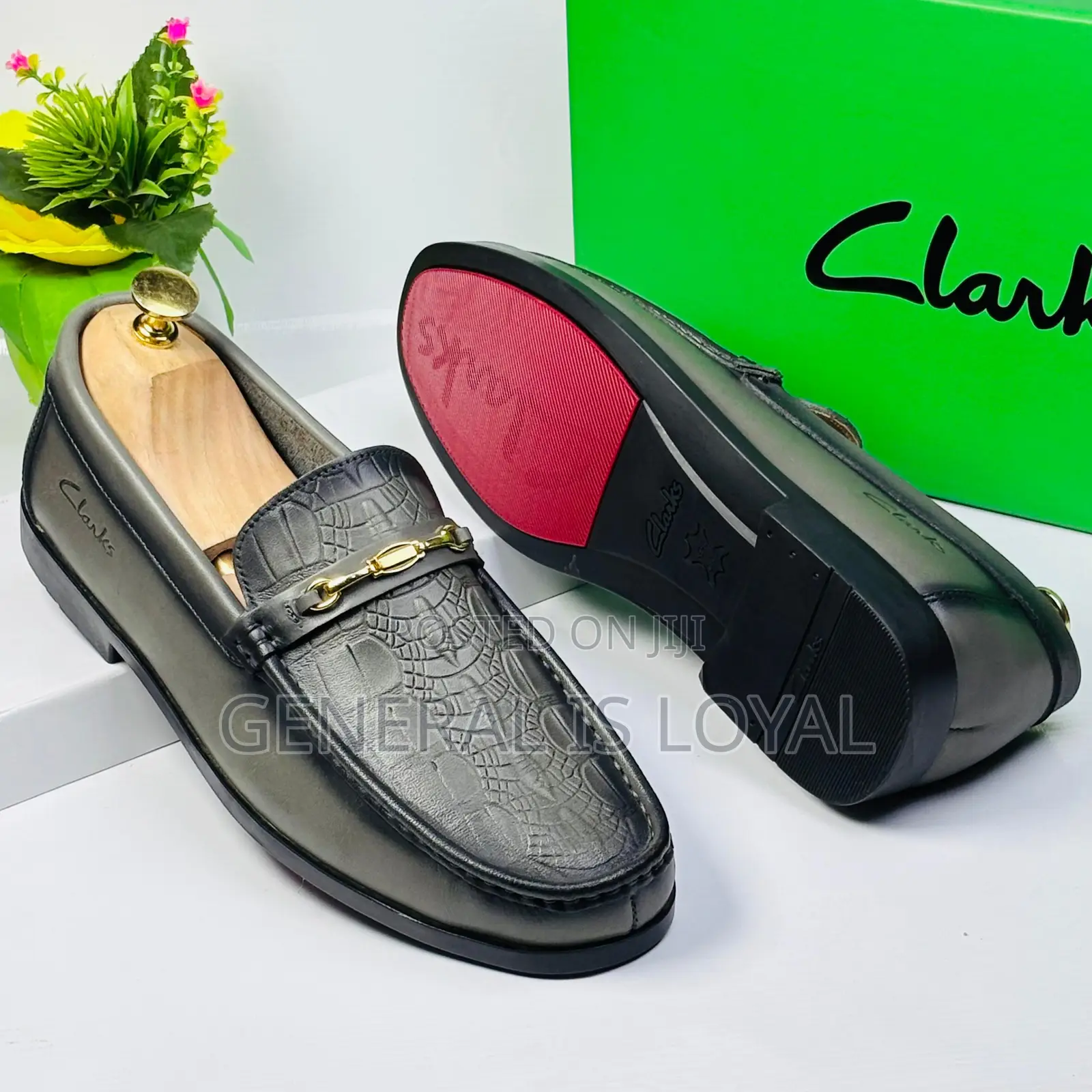 Clarks Embossed Crocodile Pattern Mens Loafer