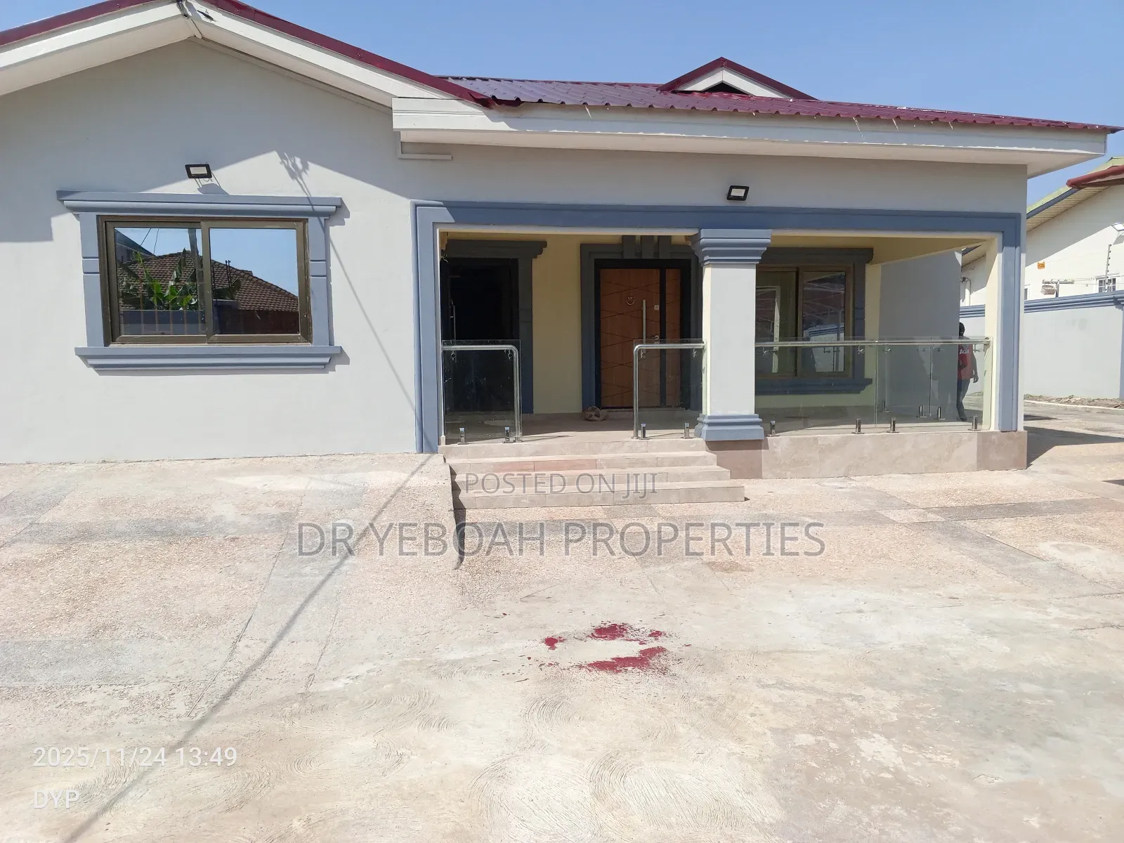 4bdrm House in Spintex Road for rent