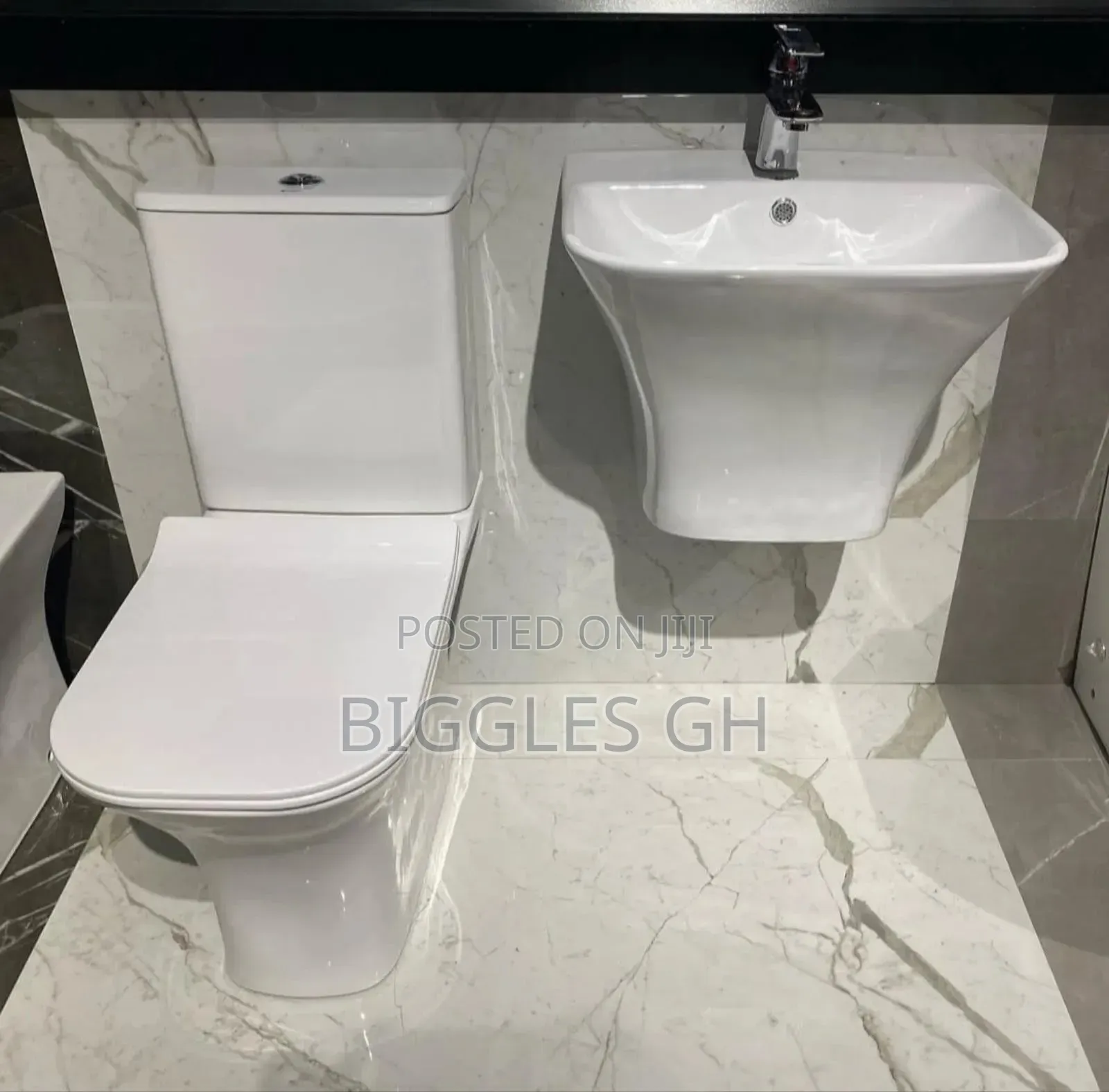 Slim Tank Wc With Basin Complete Set