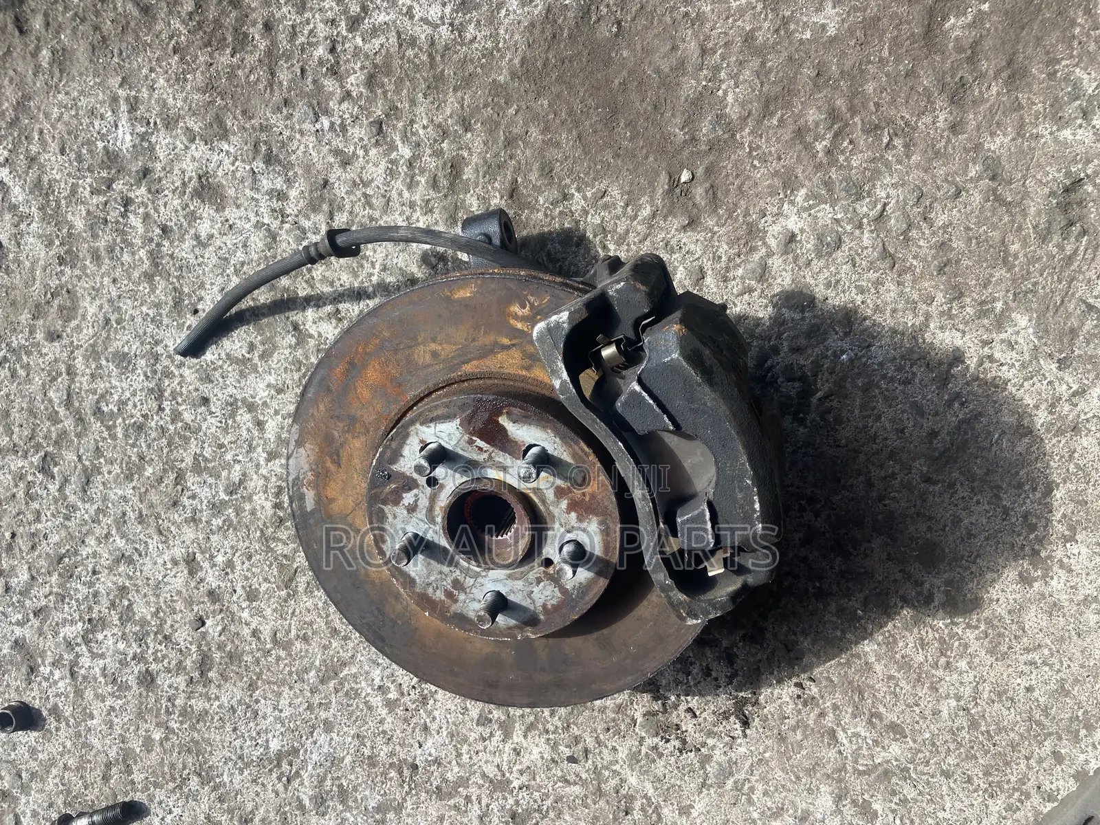Pontiac Vibe 2003 Front Hub