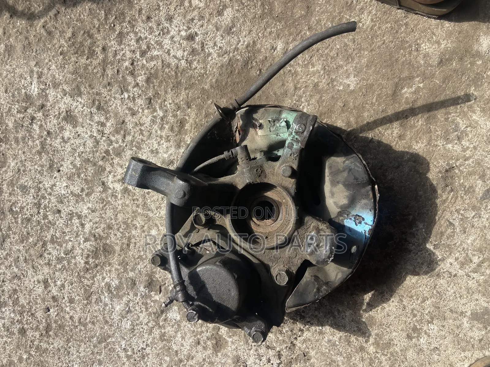 Pontiac Vibe 2003 Front Hub