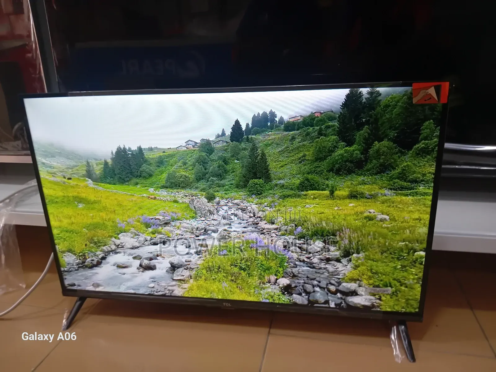 TCL 32" Android Tv – Fast Internet Support