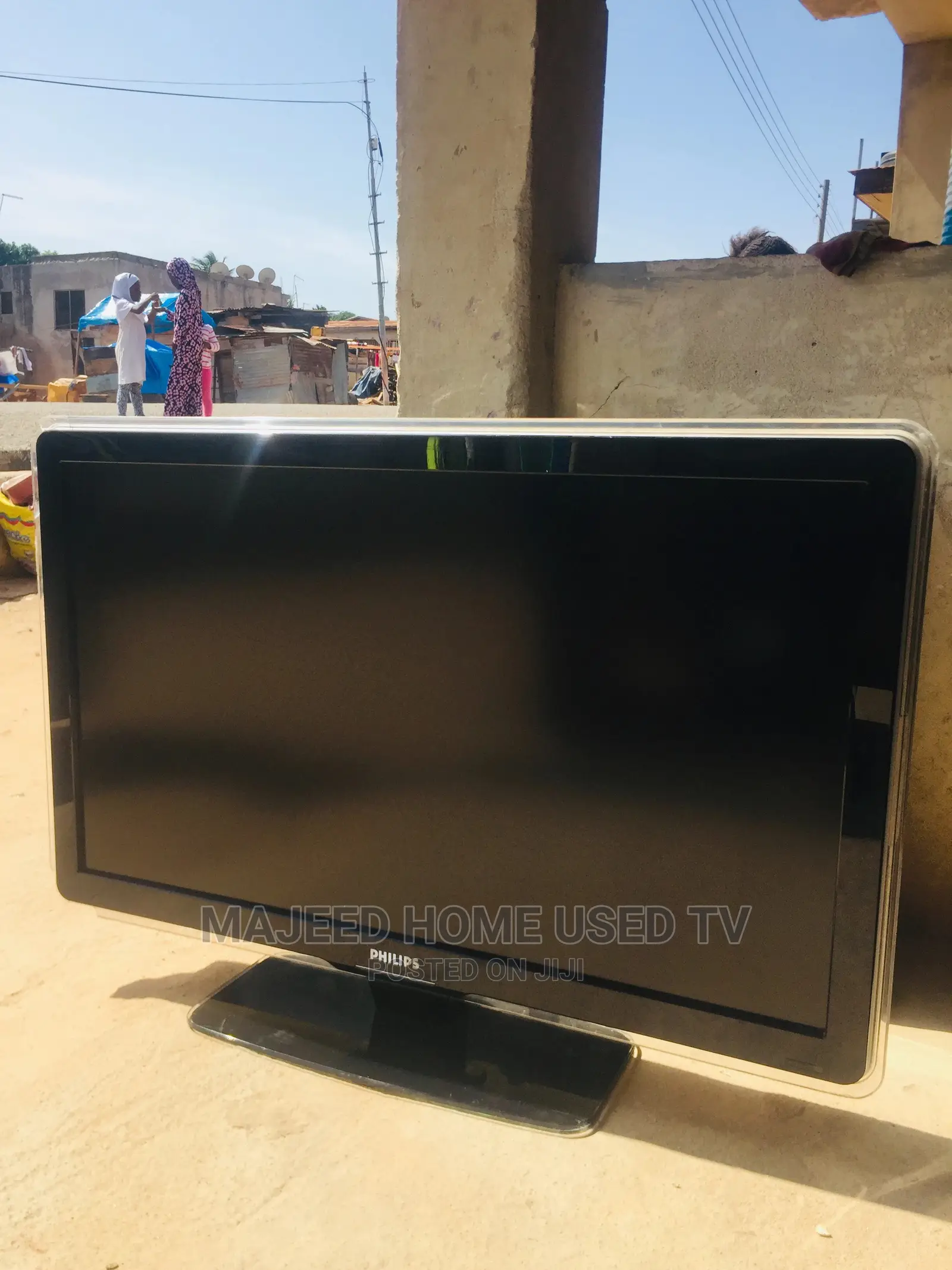 42inches Phillips LCD Digital Tv