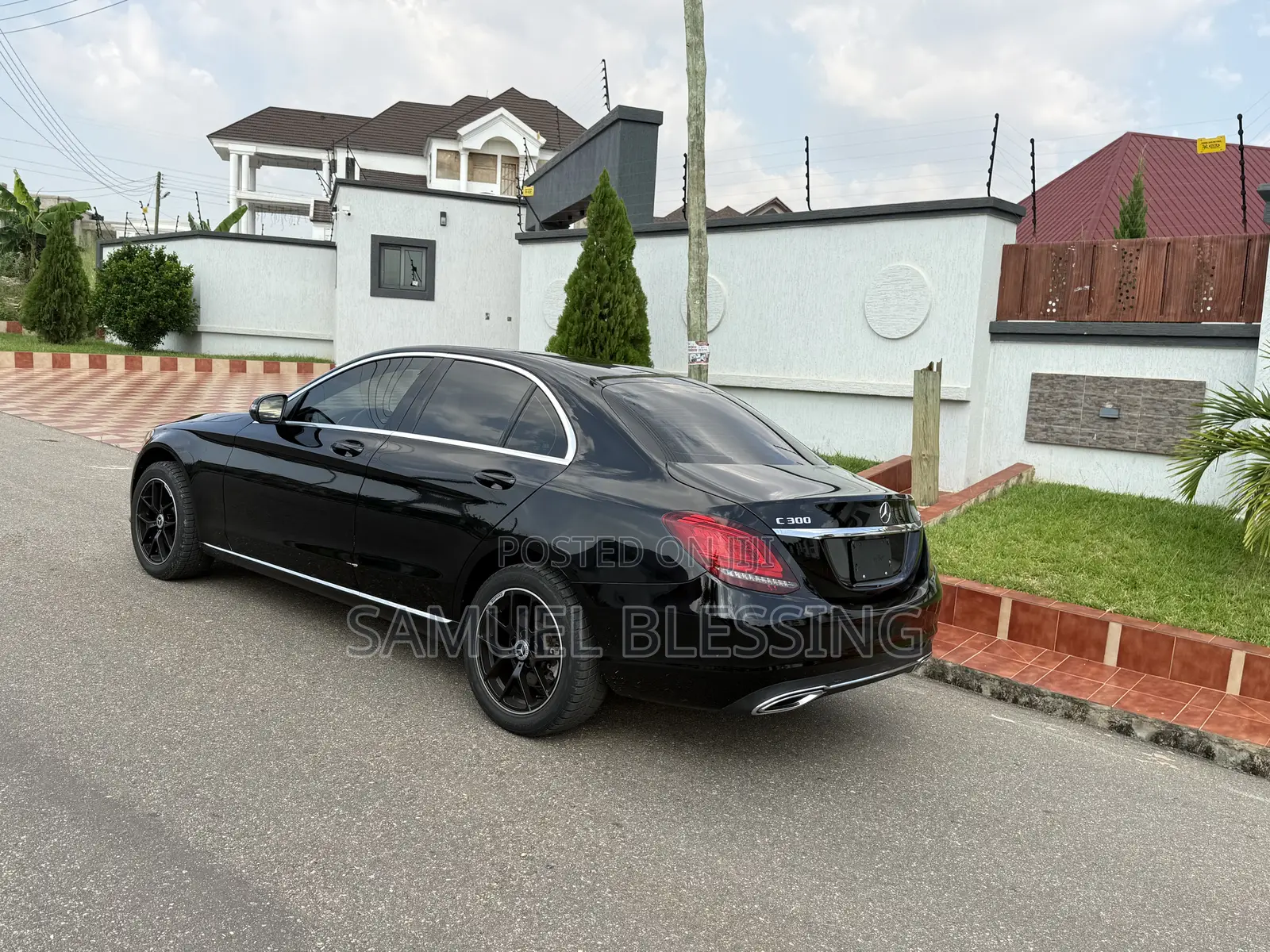 Mercedes-Benz C300 2020 Black