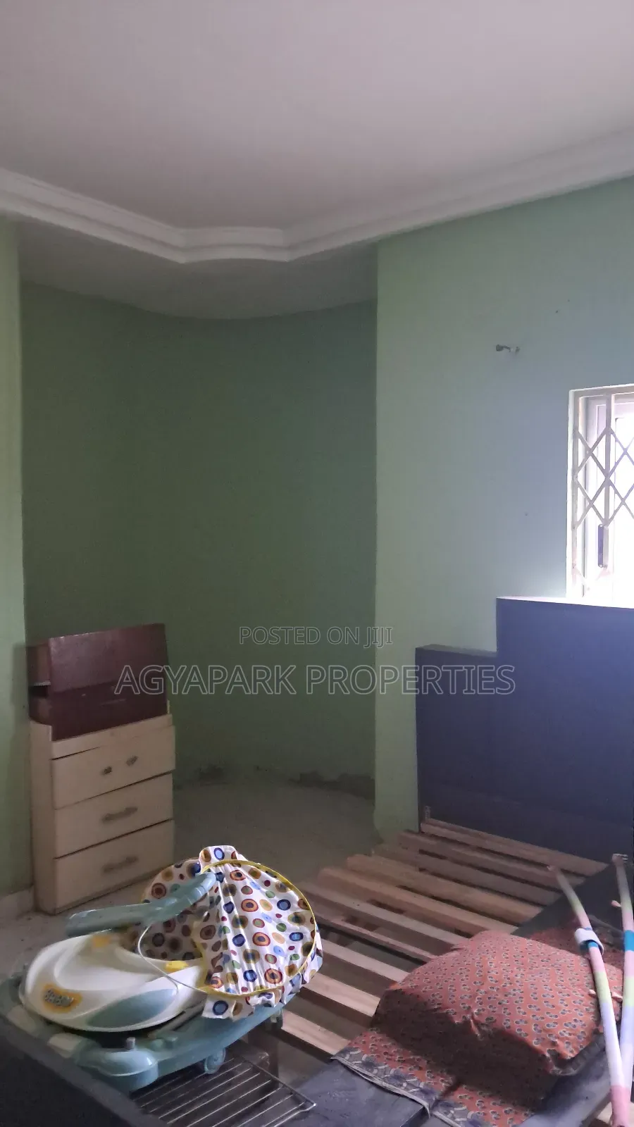 4bdrm Maisonette in Achiaman, Amasaman for sale