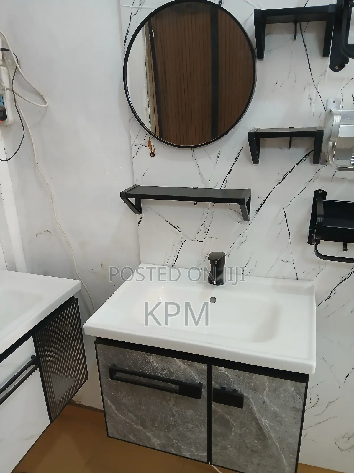 Hotel Bathroom Furniture Wall Fix Mirrored Cabinet Basin Triple Shelf
