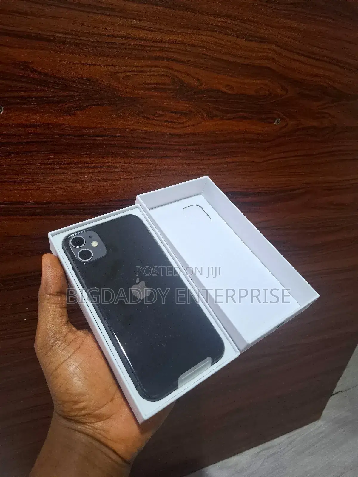New Apple iPhone 11 128 GB Black