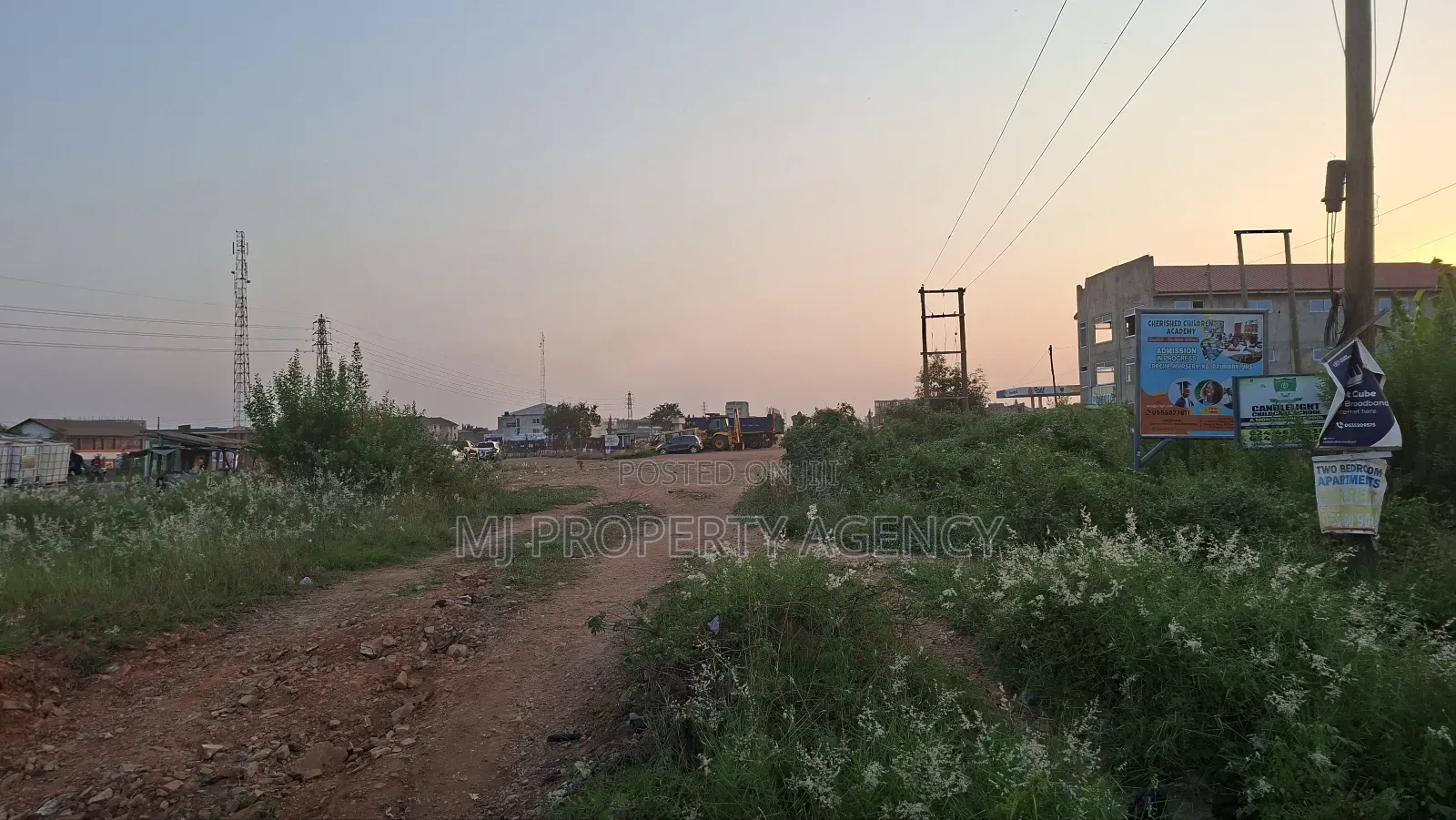 3 Plots Roadside Commercial Plot at Community 25