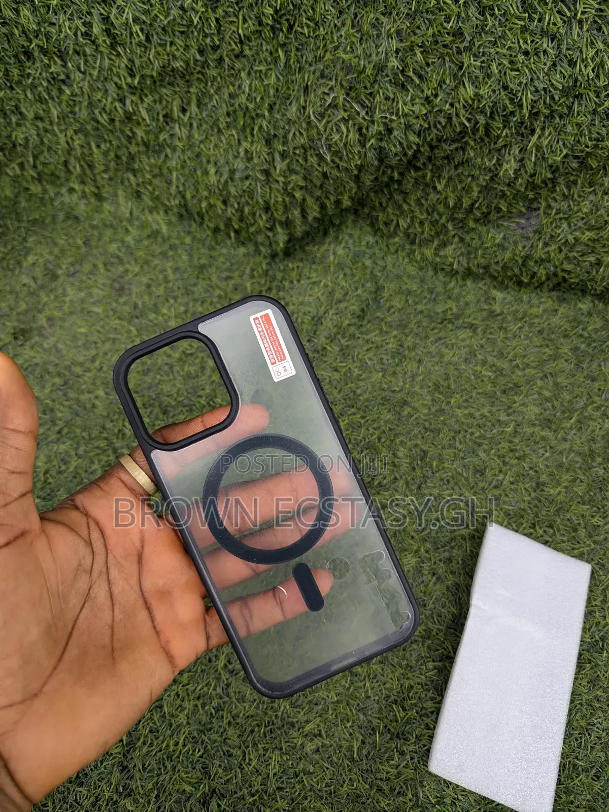 iPhone 16 Plus / 16 Pro Max Clear Case With Black