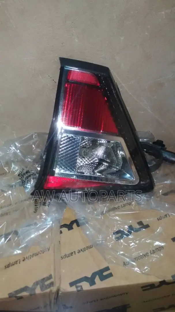 2017-Ford Escape Bootlight Pair