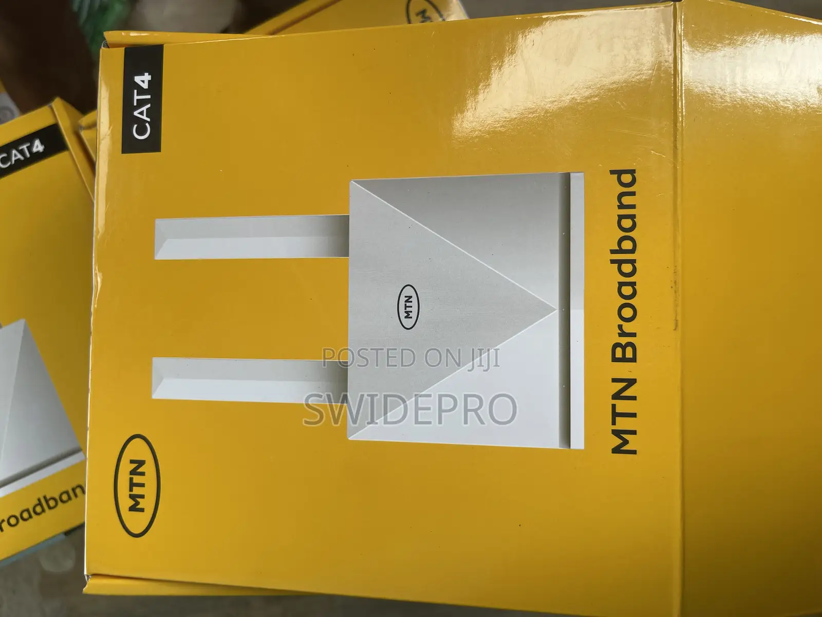 Fast MTN Cat 4 Universal Router + Power Bank