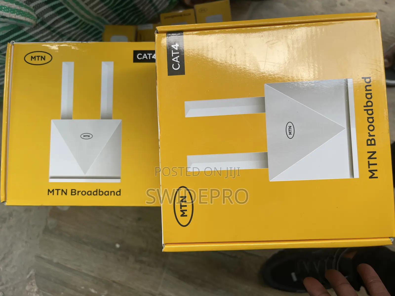 Fast MTN Cat 4 Universal Router + Power Bank