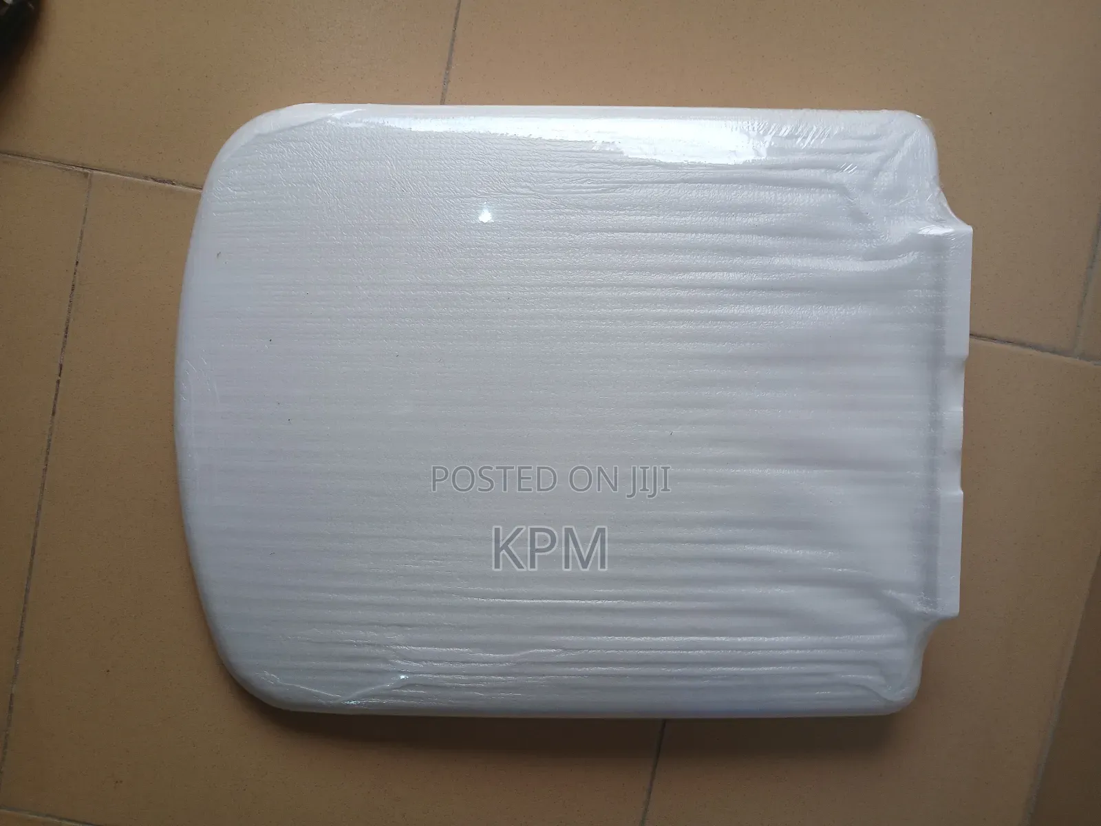 Sqaure Befitting Toilet Seat Cover
