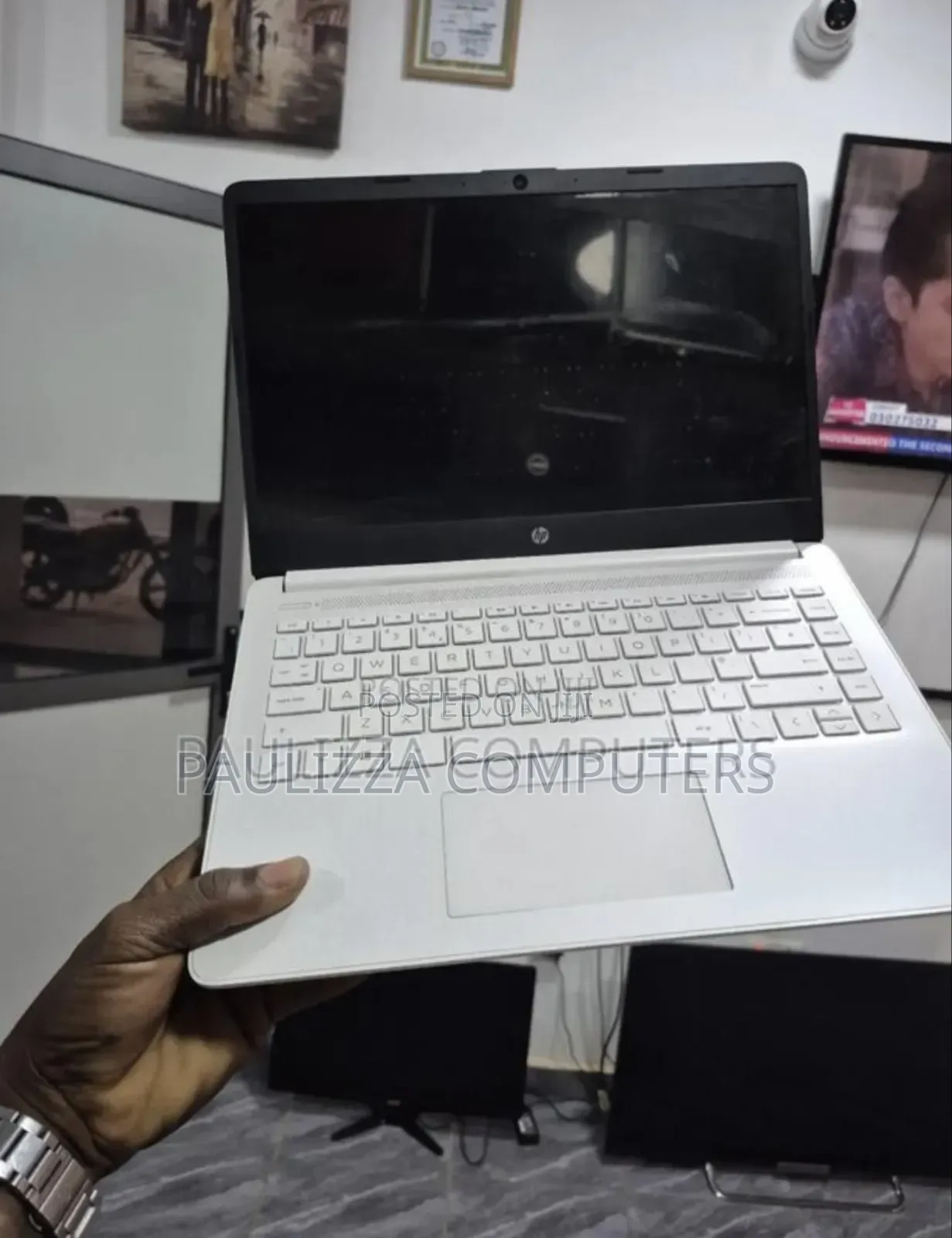Laptop HP 14-dq1088wm 8GB Intel Core i5 SSD 256GB