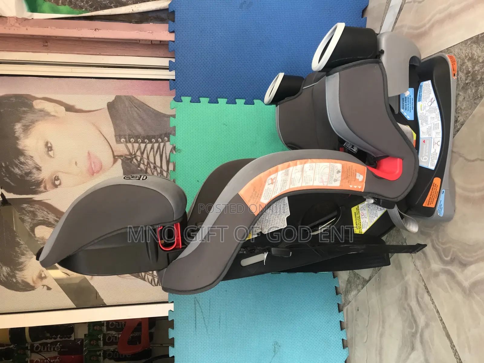 Graco Extend2fit Convertible Baby Car Seat, Rear and Forward Facing,