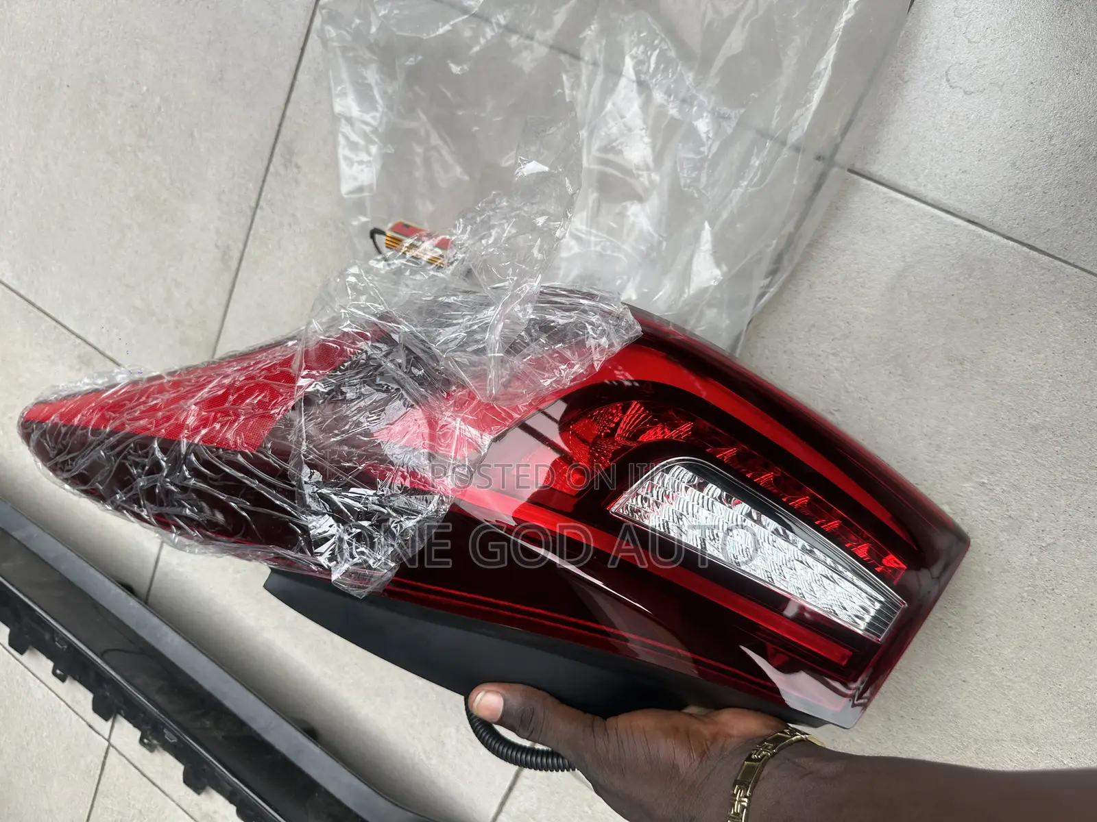 Hyundai Elantra 2012,2013,2014 Specs Tail Light Set