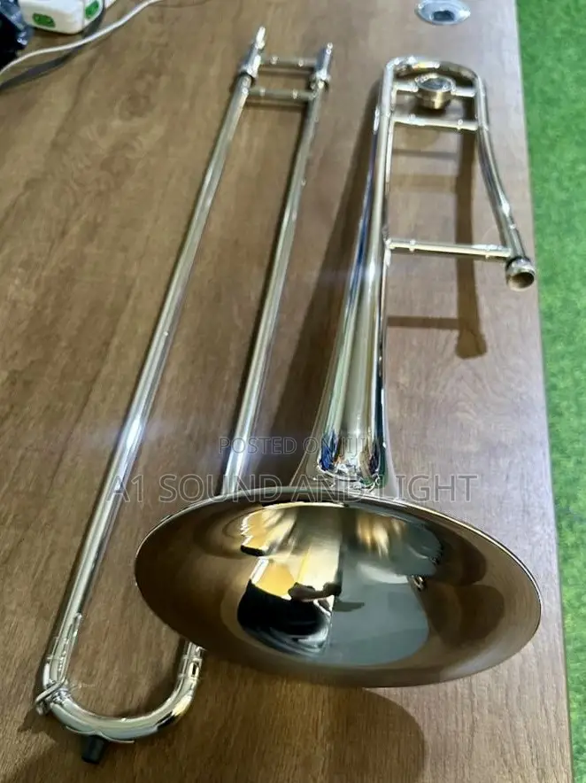 Yamaha Trombone- Gold / Silver