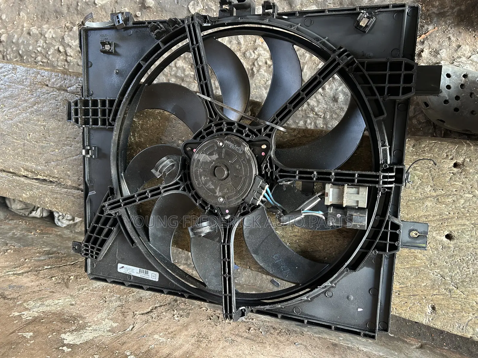 Nissan Versa 2012 2013 2014 Radiator Fan