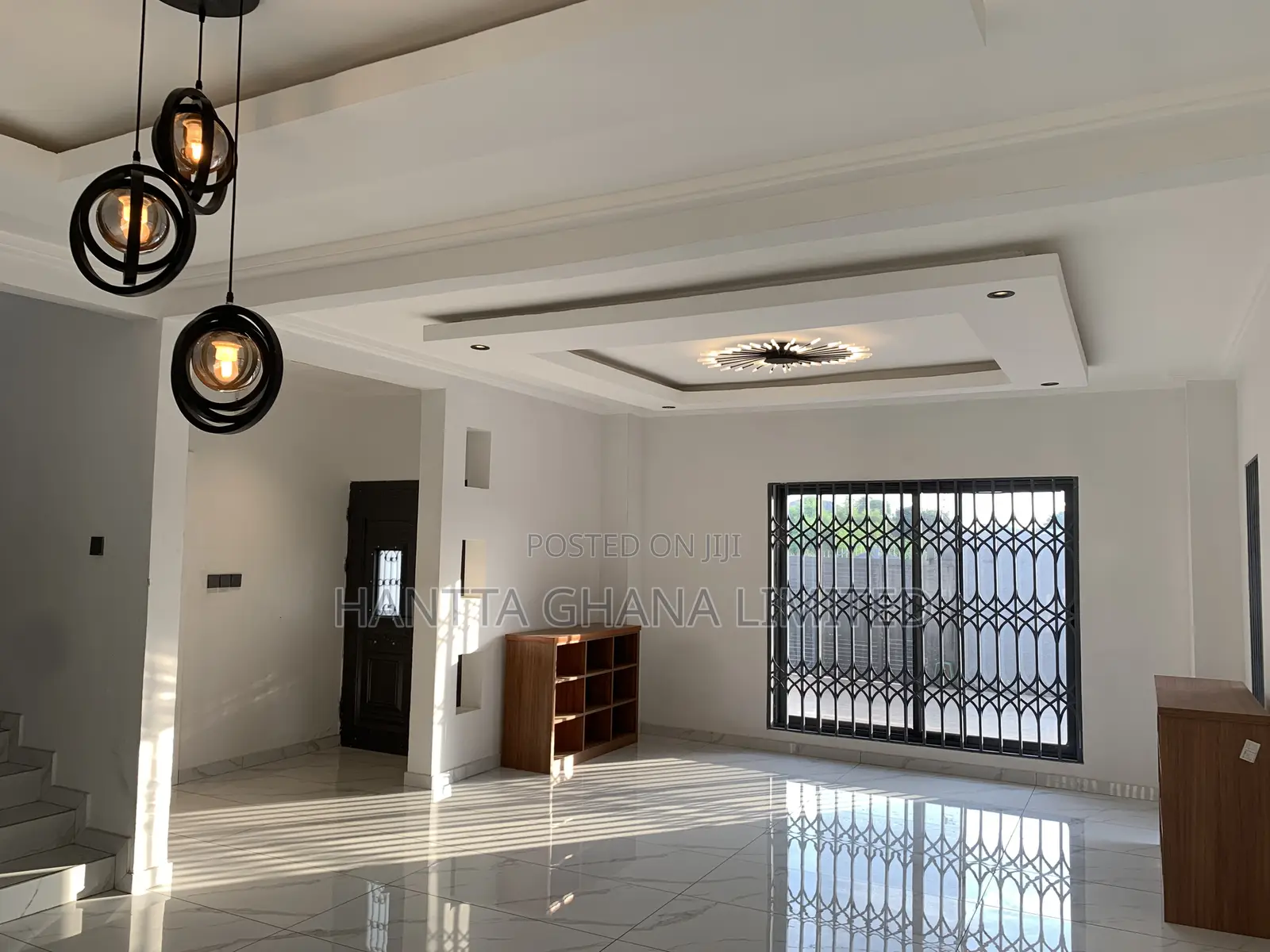 4bdrm House in Oyarifa, Ghana Flag for sale