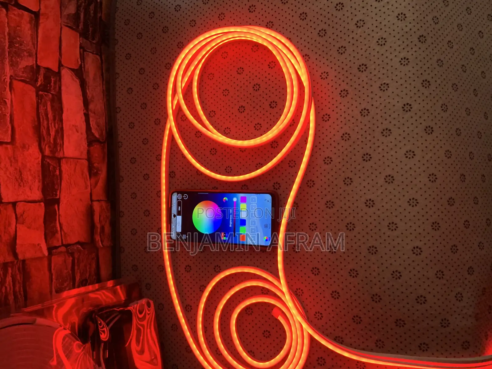 Luma High Neon Strip Light With Remote