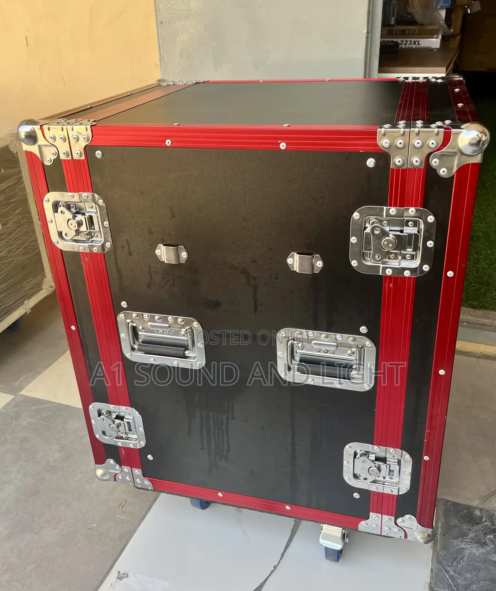 Amplifier Rack 16u- Red
