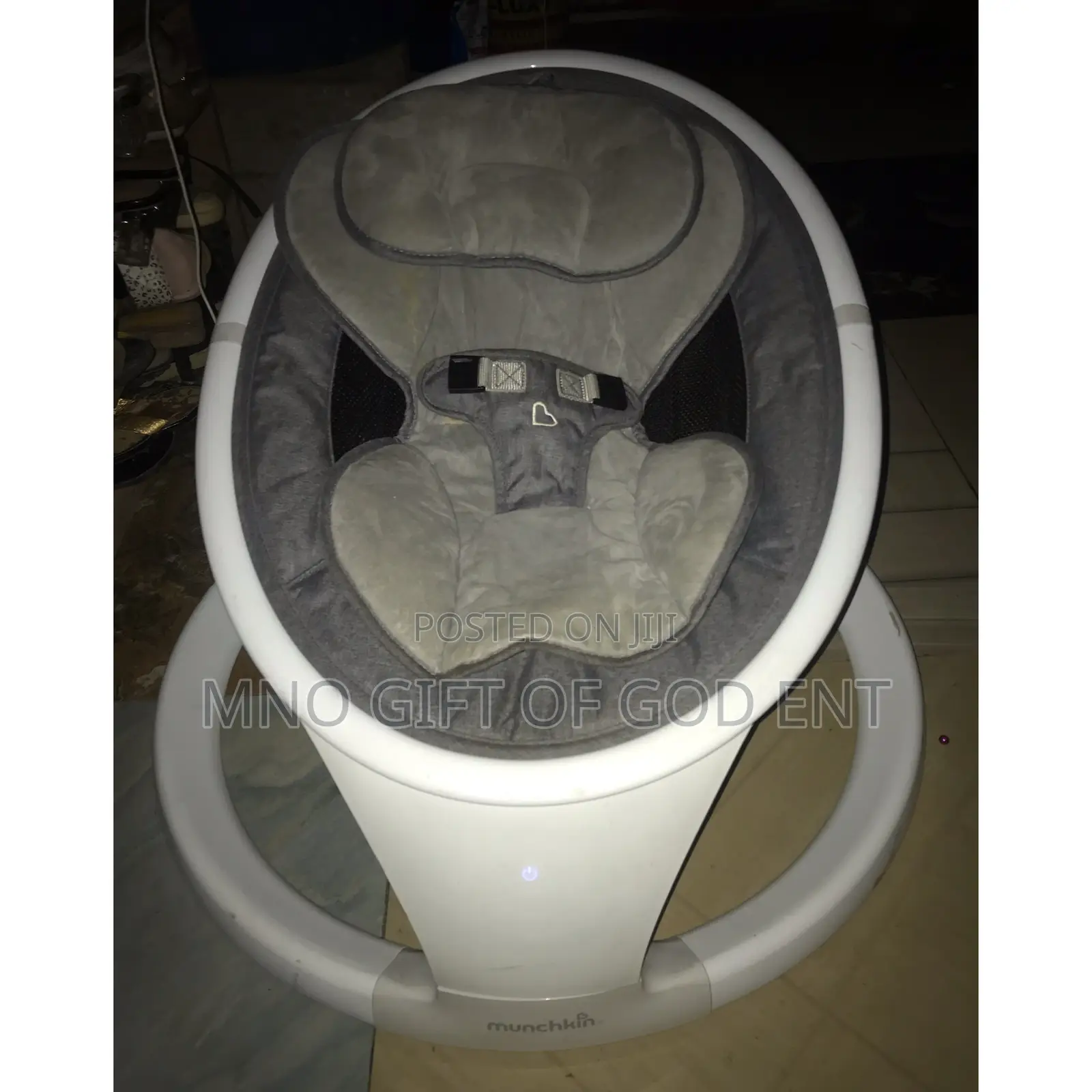 Munchkin Electric Baby Swing, Portable and Lightweight Bluetooth Swing