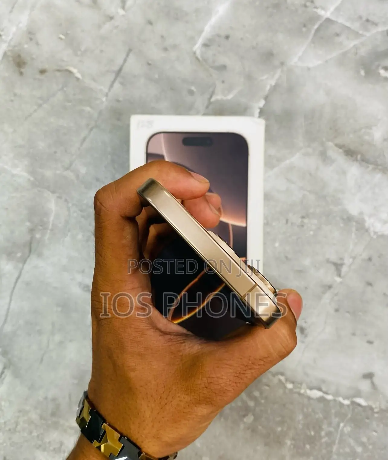 Apple iPhone 16 Pro 256 GB Gold